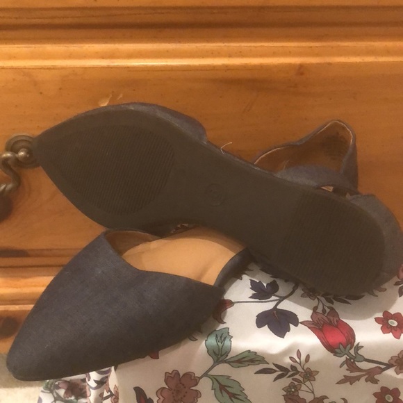 Denim navy blue flats size 6 - Picture 6 of 6
